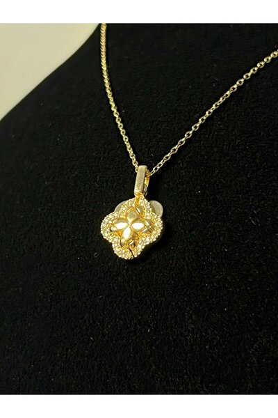 CEY ACCESSORY قلادة على شكل قلب من البرسيم