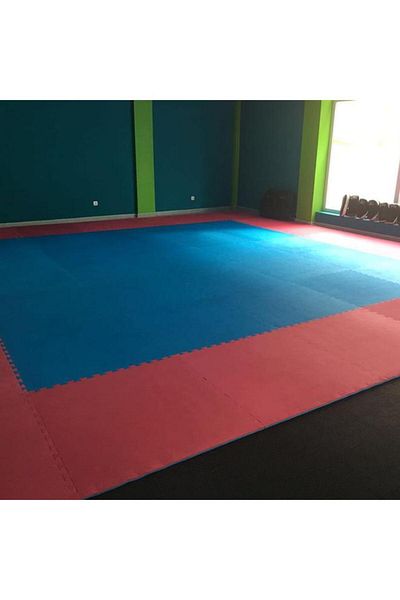 Generic CSP Eva Durable UV Resistant Anti Slip Good Traction Foam Floor Mat Blue and Red 100 x 100cm