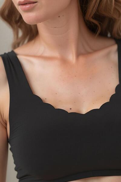 Cottonhill Black Seamless Laser Cut Bra with Pad Women's Ghost Bra Wave Detail