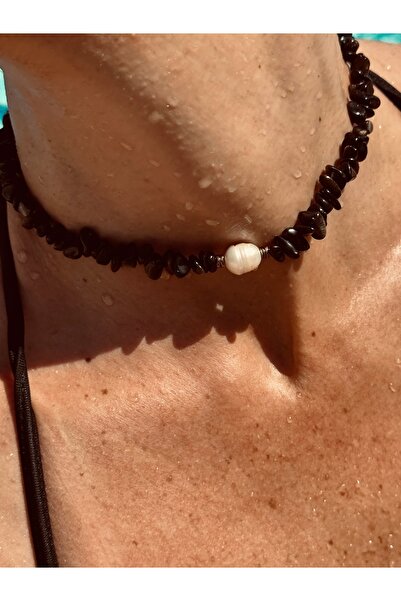 Medusa Accessories قلادة من حجر السج الأسود الطبيعي مع حبات اللؤلؤ