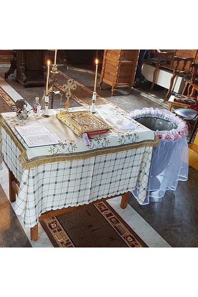dalimag Tul pentru decor cristelnita, trandafiri sapun roz si albi, 260 cm