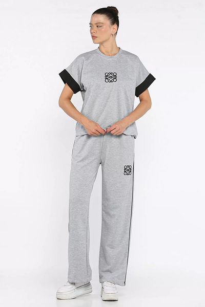 GÜLSELİ Gray Women's Plus Size Color Garnished Front Embroidered T-Shirt Trousers Two-Piece Set