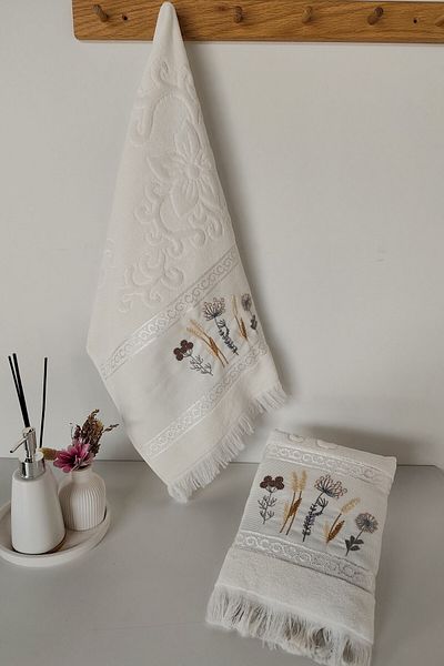 Sevim 2-Piece Floral Embroidered Jacquard Velvet Hand Towel - 100% Cotton - Cream