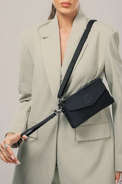 Getcho Kolek Black Women's Crossbody Bag Small Size Zippered Waterproof Minimal Model for Daily Use