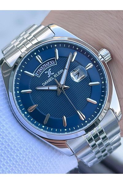 Daniel Klein Steel Band Calendar Dial 3 Atm Water Resistant Men Wrist Watch E.10873.3
