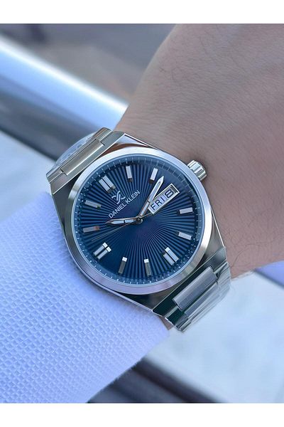 Daniel Klein Steel Band Calendar Dial 3 Atm Water Resistant Men Wrist Watch E.14060.2