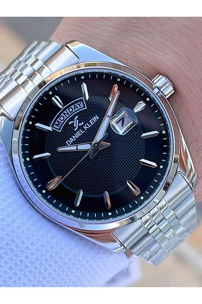 Daniel Klein Steel Band Calendar Dial 3 Atm Water Resistant Men Wrist Watch E.10873.1