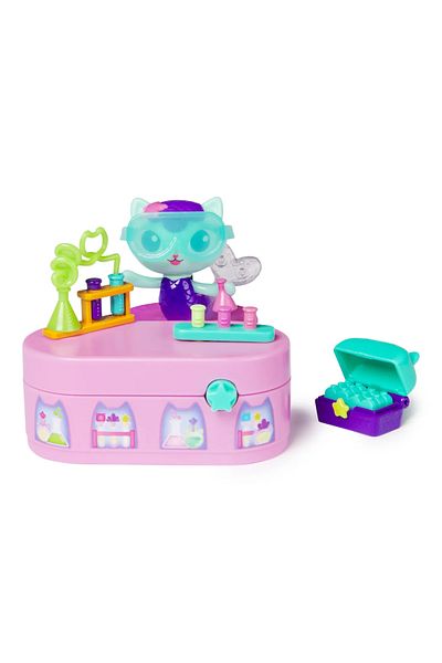 Gabby's Dollhouse GABBYS DOLLHOUSE PISIRENA IN THE ROOM WITH POTIONS