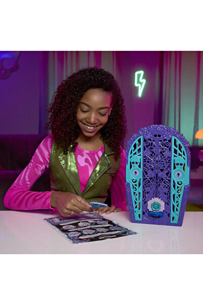 MONSTER HIGH GRADINA DE LA MIEZUL NOPTII PAPUSA TWYLA