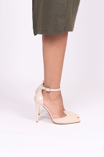 Extra Shoes İstanbul Women's Heeled Shoes Beige Patent Leather Stiletto Comfortable Daily and Special Occasions