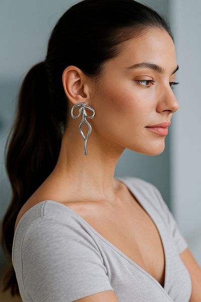 Luminos Butik Abstract Elegance: Curved Leaf Form Earrings Mk006-Silver