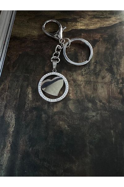 LAİKA Charm Attachable Stone Heart Keychain