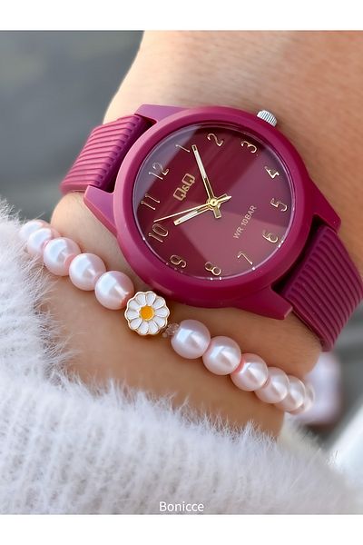 Q&Q Brand Pool Sea Suitable for Use Burgundy Silicone Cord Girl's Wristwatch with Bracelet Gift