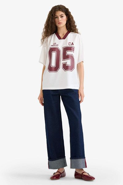 DeFacto Oversize Wide Fit V-Neck Printed Jersey Fabric Short Sleeve T-Shirt F4785Ax25Sm