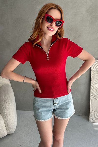 Chicup Aura Women's Red Zippered Ribbed Knitted Blouse