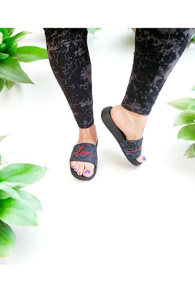 GEZER Women's Embossed Detailed Comfortable Sole Beach, Sea, Pool Slippers