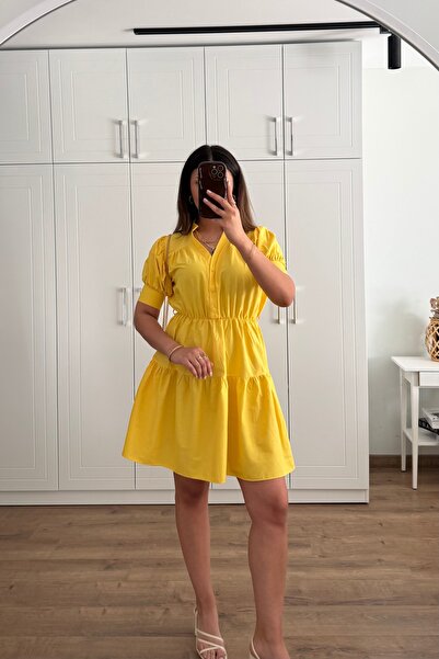 Güneş Rochie mini cu guler înălțat din poplin – detaliu cu mâneci bufante