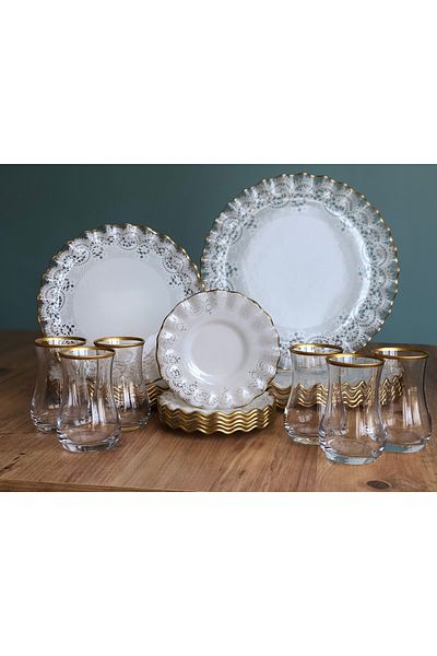 B&M Gold Lace Patterned Curved 24 Piece Breakfast Set