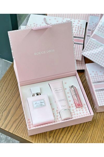 music gifts Miss Pink Complete Care Set