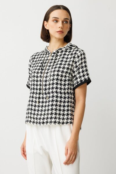 ON Houndstooth Patterned Hooded Blouse