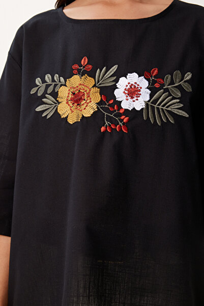Happiness İstanbul Dámská černá květinová vyšívaná letní lněná halenka FI00002
