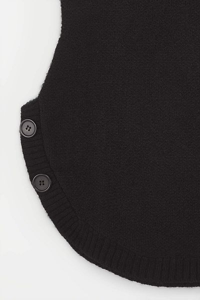 Trendyol Collection Black Crop Soft Textured Buttoned Knitwear Sweater Twoaw25Sv00013