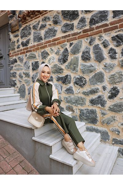 Wovi Moda Σετ φόρμας Hijab με φερμουάρ - Double Crep Fabric