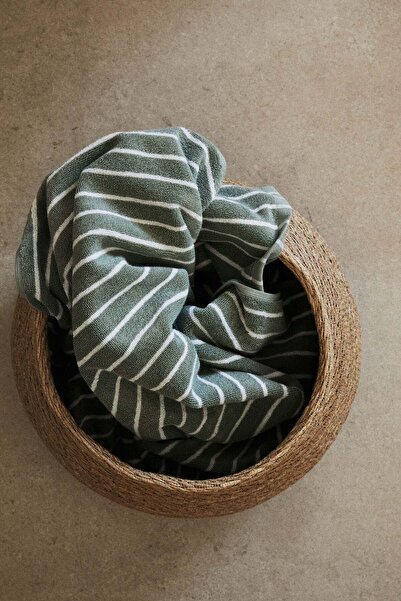 H&M Striped bath towel