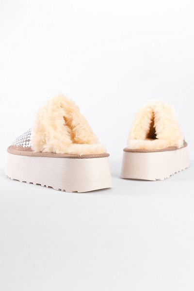 Capone Outfitters Космати дамски чехли със затворени пръсти