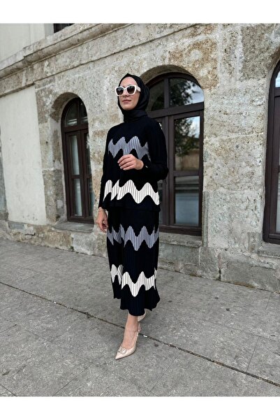 Invee Dalga Desen Fitilli Triko Tunik Siyah