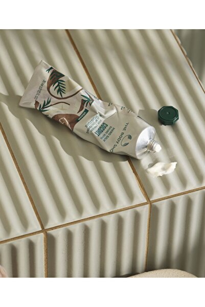 THE BODY SHOP COCONUT HAND BALM 30 ML