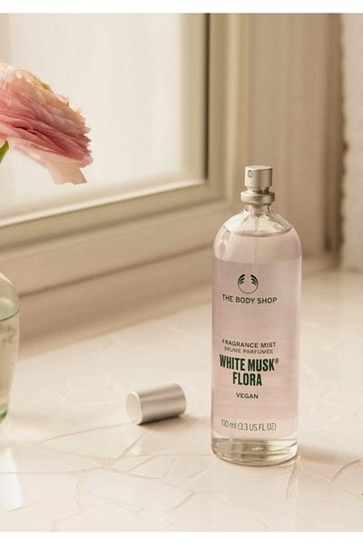 THE BODY SHOP SPRAY PENTRU CORP WHITE MUSK FLORA 100 ML
