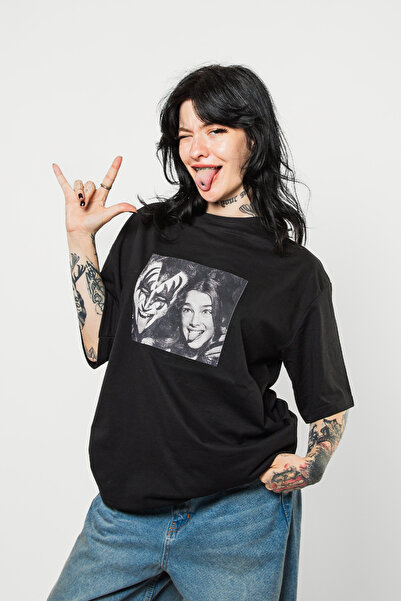 CİNEMA MODA Kiss Štampano Udobna majica 30/1 unisex crna