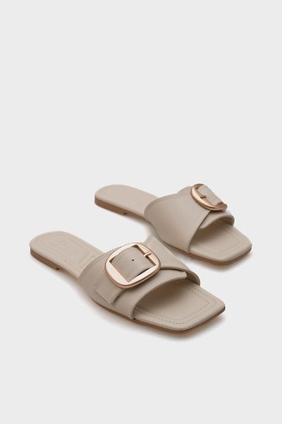 Capone Outfitters Kathy Metal Buckle Flat Heeled Blunt Toe Women's Slippers