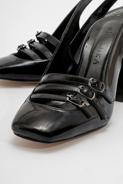 Niloshka Pantofi de dama BOIRO din piele lacuita neagra - cu catarama