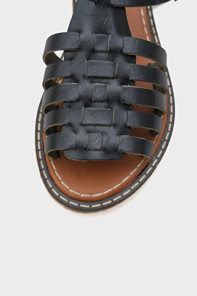 Capone Outfitters Daphne Round Toe Gladiator Riemchensandalen aus Leder für Damen