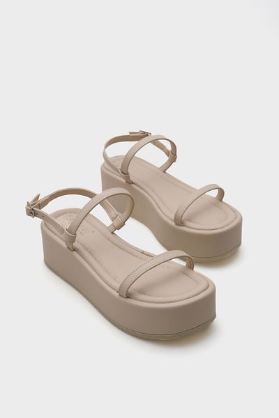 Capone Outfitters Tenké dámské sandály na klínovém podpatku s dvojitým páskem