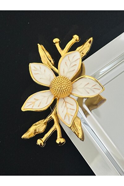 Melinda home Stainless Steel Square Daisy Accessory Detailed Tea, Coffee, Treat Serving Presentation Tray 21X21