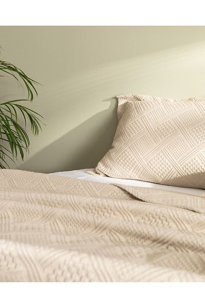 Madame Coco Dreieckige Doppelbett-Tagesdecke - Beige