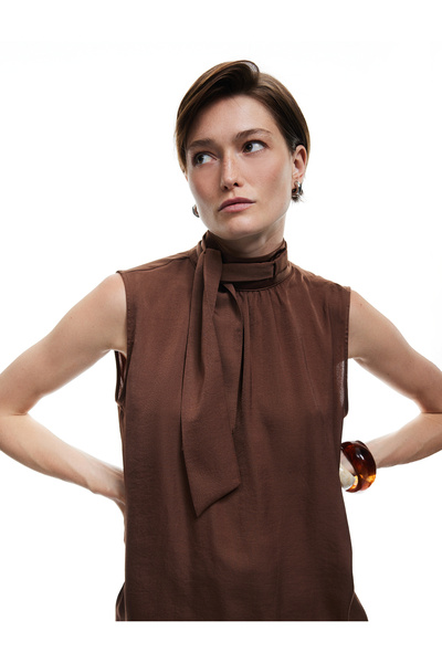 Koton Bluză din satin fără mâneci cu detaliu de cravată