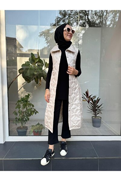 Invee Πλεκτό Γυναικείο Γιλέκο Καπιτονέ με Λεπτομέρεια Κουμπιών Εκρού