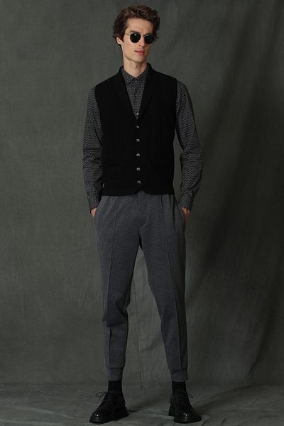 Lufian Level V Neck Vest Black