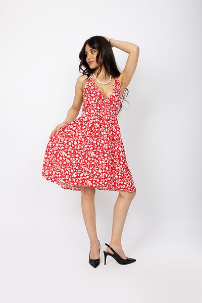 Stil Sepeti Women Red Floral Pattern Double Breasted Neck Strap Mini Dress Tll-1000546121