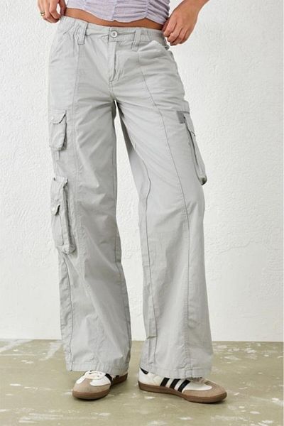 september island Gray Cargo Pants Made of Parachute Fabric