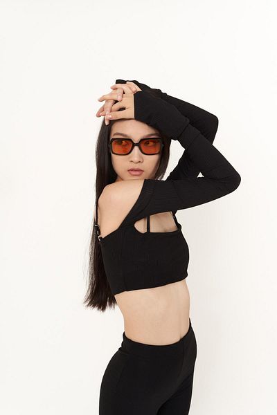 HOLLY LOLLY Halenka Molly s dlouhým rukávem Crop Model Black