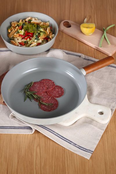 NEOFLAM Gray Aluminum Fika Pan - 26cm Casting