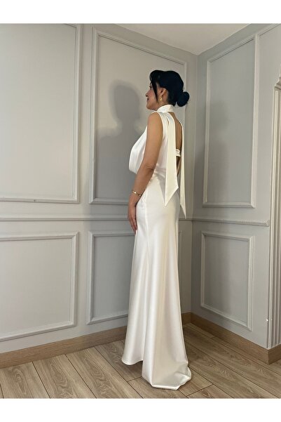 SOLİSTOES Beyaz Saten Uzun Davet Elbisesi