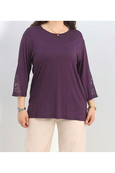 Tunicom Blouse with Lace Details in Plus Size for the Holiday