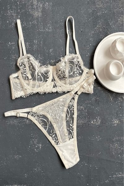 gc gece incisi Ecru Floral Embroidered Bra Set