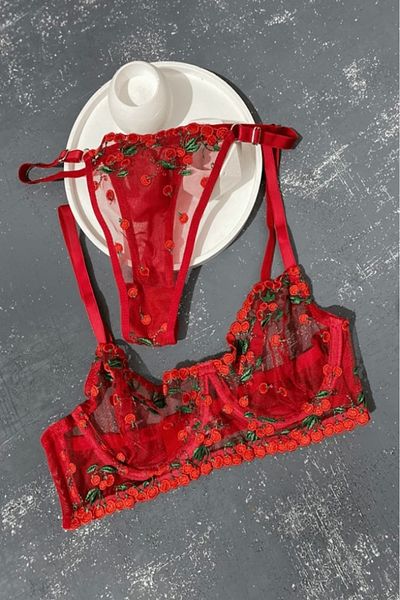 gc gece incisi Cherry Bra Set